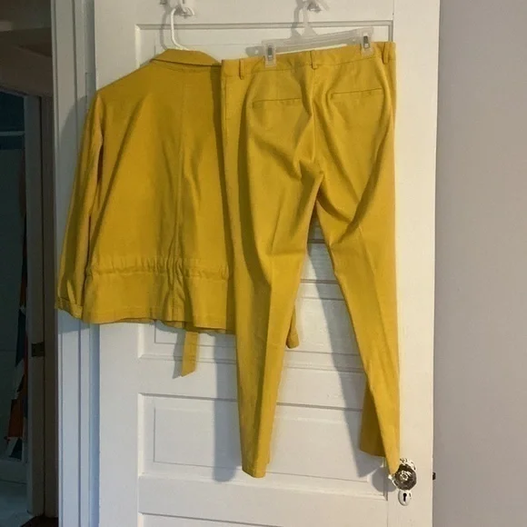 Elliot Lauren Pant Suit - Picture 4 of 9